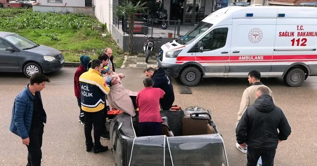 Devrilen triportörün sürücüsü yaralandı, yanındaki oğlu gözyaşı döktü Bursa Haberleri