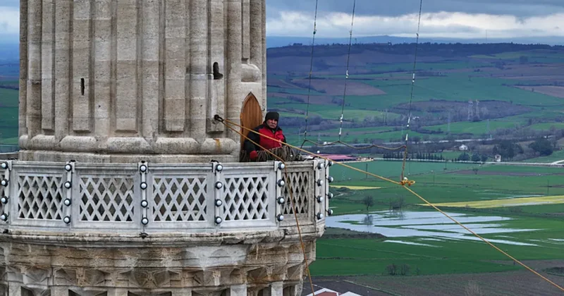 450 yıllık sırrı omuzlarında taşıyor: Bu bayrağı devredecek birini arıyorum