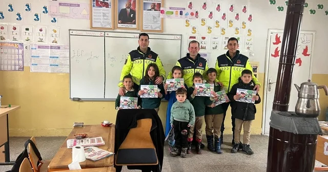 Muş ta jandarmadan çocuklara trafik eğitimi Muş Haberleri