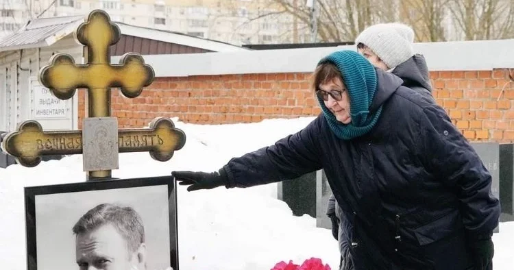 Rus muhalif zehirlendi mi… Batı ile Rusya arasında zehirli kurbağa tartışması