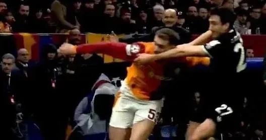 Galatasaray kırmızı kart isterken kulübesinde sarı kartı gördü