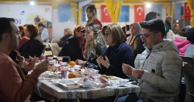 Gaziantep haberleri Gaziantep Büyükşehir, Ramazan ayında vatandaşları aynı iftar sofrasında buluşturacak 17 Şubat 2026