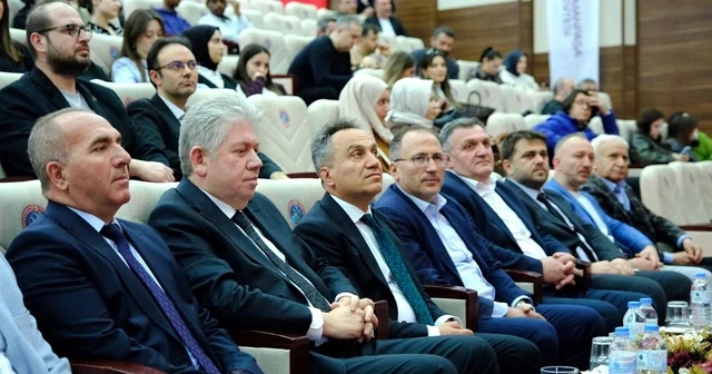 TOGÜ de Değişen dünya ve eğitim söyleşisi Tokat Haberleri