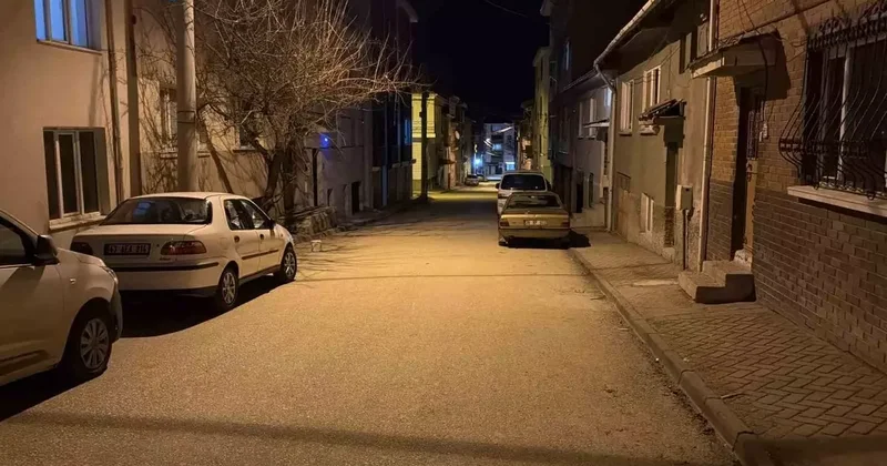 Gençler arasındaki kız kavgası kanlı bitti: 1 yaralı