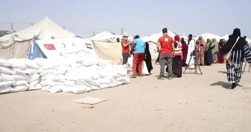 Türk Kızılayı Sudan da yaraları sarıyor: Yerinden edilmiş yaklaşık bin200 aileye gıda kolisi verildi Aktüel Haberleri