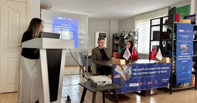 Salıpazarı nda gençlere Avrupa Birliği kapsamındaki gençlik programları anlatıldı Samsun Haberleri