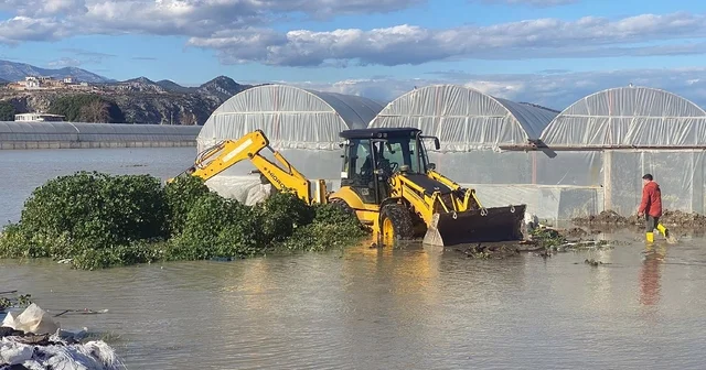 MUSKİ, Muğla genelinde etkili olan yoğun yağışlara anında müdahale ediyor Muğla Haberleri