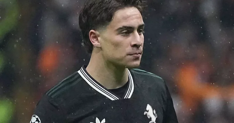 Kenan Yıldız, RAMS Park ta ayakta alkışlandı