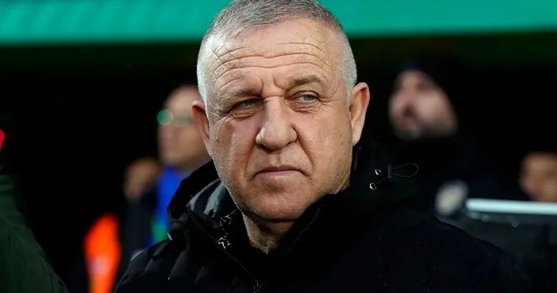 20 ay önce Güle güle dediler 20 ay sonra şampiyon yapsın diye geri getirdiler