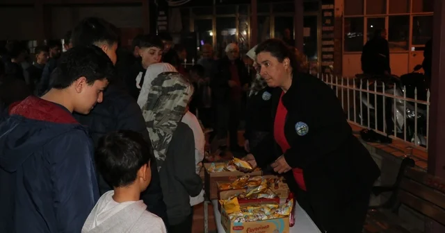 Bozdoğan Belediyesi nden Kadir Gecesi nde vatandaşlara ikram Aydın Haberleri