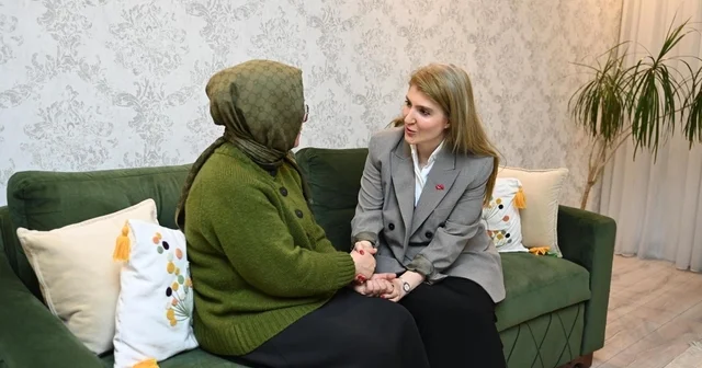 Milletvekili Ölmeztoprak tan Nur öğretmene geçmiş olsun ziyareti Öğretmenlik saygı duyulan bir meslek olmanın ötesinde, korunması gereken bir değerdir Malatya Haberleri