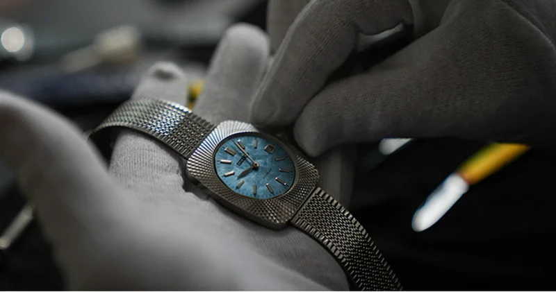 Hassas ameliyatlara saat tamir ederek hazırlanıyor Sağlık Haberleri