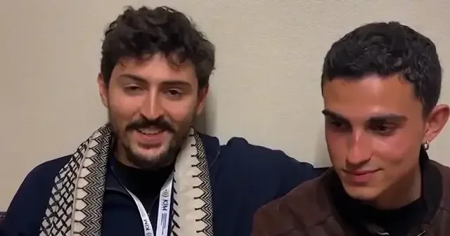 İspanyol İvan Kadir gecesinde İslamla şereflendi VİDEO İZLE