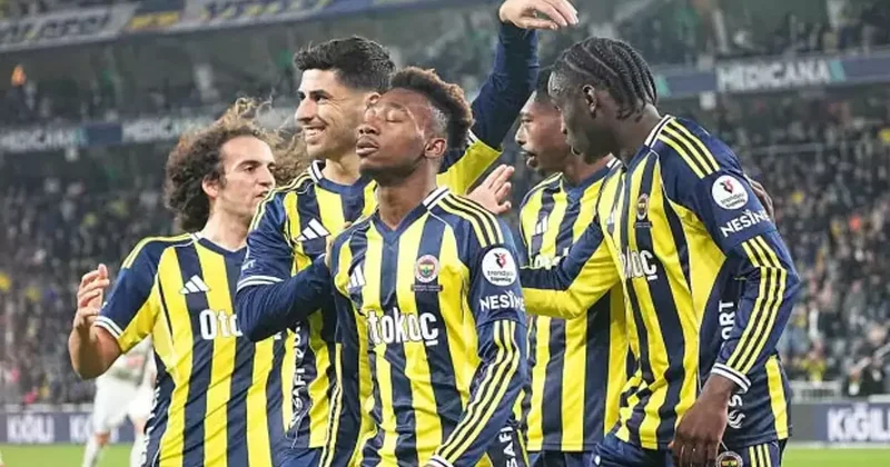Kadıköy de Nene şov! Fenerbahçe den dört dörtlük zafer
