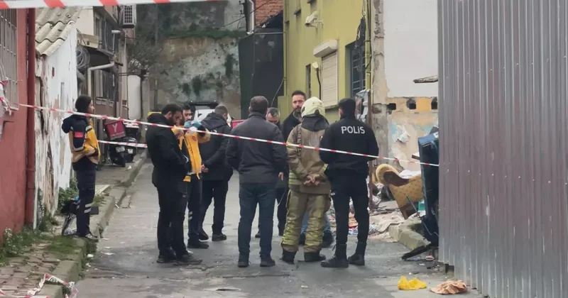 Beyoğlu nda kahreden haber! 2 yaşındaki bebek alevlerin arasında kaldı