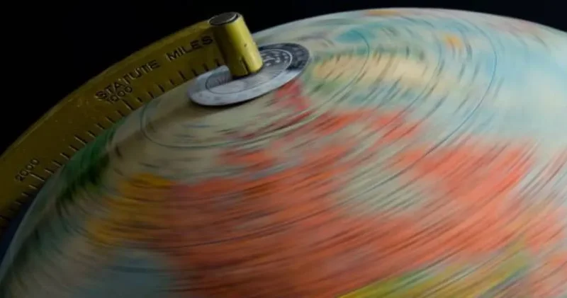 Dünya fren yapıyor: Artık günler 24 saatten uzun