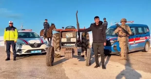 Muğla haberleri Muğla da 21 yıl önce çalınan traktör bulundu! Toruna teslim edildi 17 Mart 2026