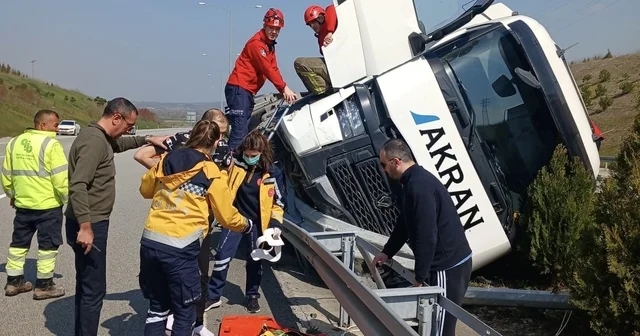 Susurluk ta tek taraflı kazada sürücü yaralandı Balıkesir Haberleri