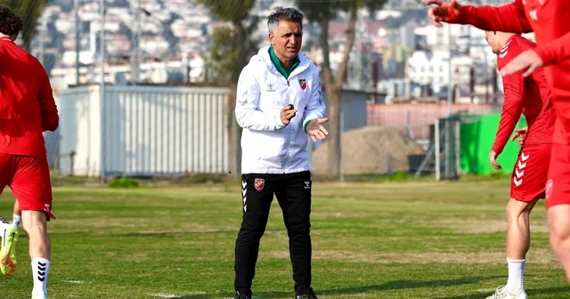 Karşıyaka nın gözü final haftalarında İzmir Haberleri