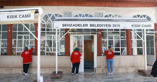 Şehzadeler Belediyesinden camilerde temizlik seferberliği Manisa Haberleri