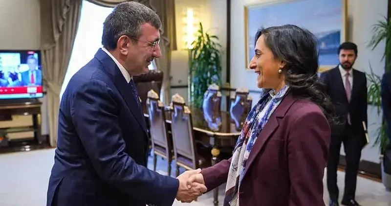 Cevdet Yılmaz, Kanada Dışişleri Bakanı Anand’ı kabul etti