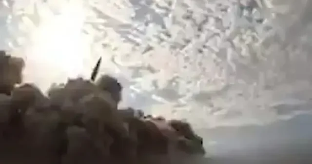 İran Hacı Kasım füzelerini İsrail e fırlattı VİDEO İZLE