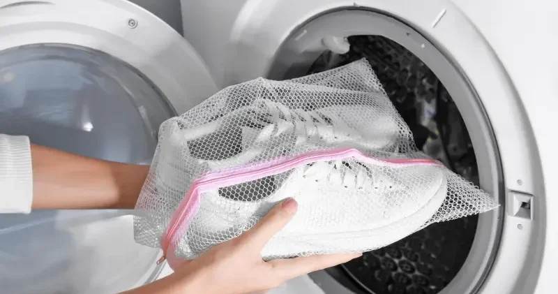 Spor ayakkabı temizliği: Spor ayakkabılar nasıl yıkanır, makinada kaç derecede, devirde yıkanır? Çamaşaır makinesinde ayakkabı yıkamanın püf noktaları Son Dakika Haberleri