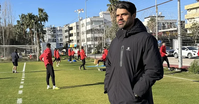 İskenderunspor da Gökhan Zan bebeğinin sağlık süreci için görevi bıraktı!