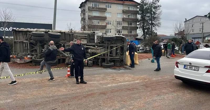 Samsun da Ambulans Kamyona Çarptı: 1 Ölü, 3 Yaralı