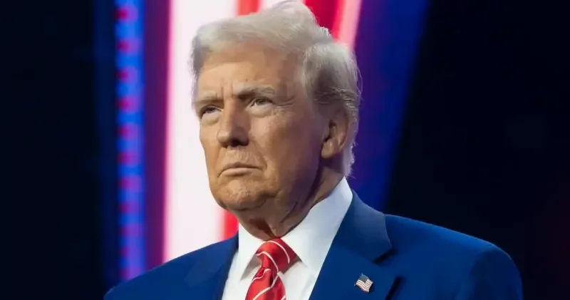 ABD Başkanı Trump İran saldırıları dolayısıyla Çin ziyaretini bir süre erteleyeceğini açıkladı Amerika Haberleri