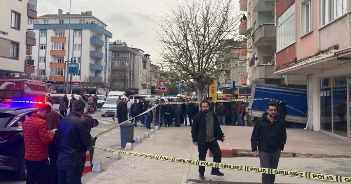 ‘Kokoreç kalmadı’ tartışması kanlı bitti! Esnafı, evinin penceresinden tüfekle ateş ederek ağır yaraladı