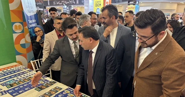 8. Kayseri Kitap Fuarı kapılarını ziyaretçilerine açtı Kayseri Büyükşehir Belediye Başkanı Memduh Büyükkılıç: Biz birlikte anlam ifade ederiz Kayseri Haberleri