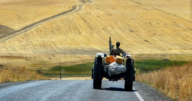 Erzurum da traktör sayısı toplam minibüs, otobüs ve kamyonu geçti Erzurum Haberleri
