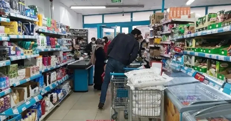 Türkiye nin dev market zinciri satılıyor: İşte yeni sahibi Sözcü Gazetesi