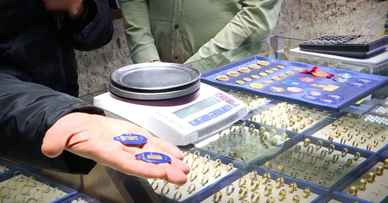 Altının gramı 6 bin 898 liradan işlem görüyor