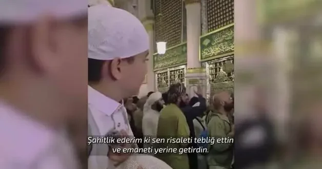 Mescid i Nebevi de duygulandıran selamlaşma: Kabe İmamı Yemenli çocuğu davet etti