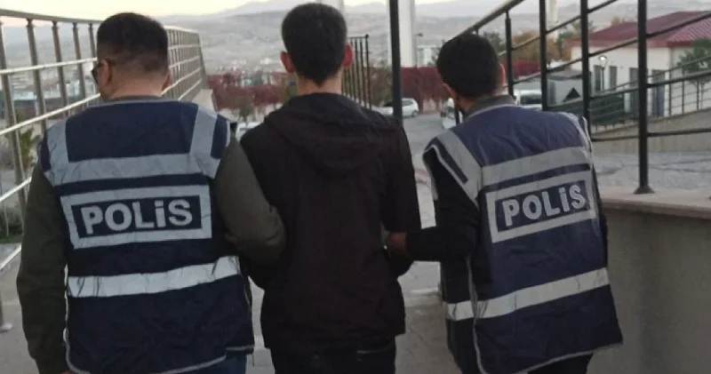 Biri 17 yıl ceza almıştı: 3 firari kıskıvrak yakalandı Gündem Haberleri
