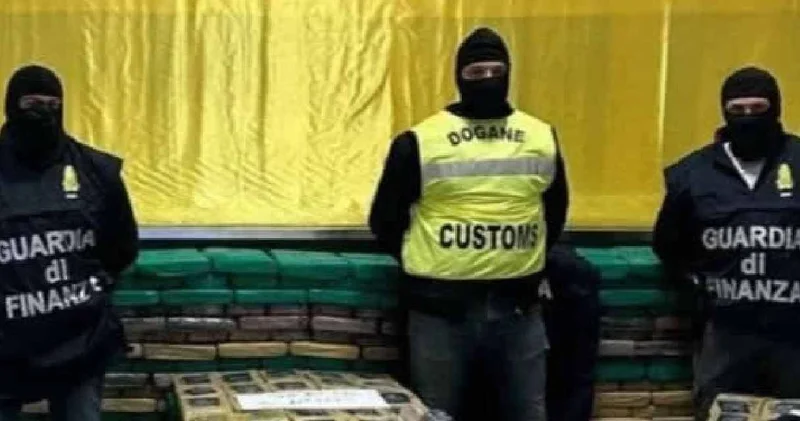 Baharat yerine kokain taşımışlar