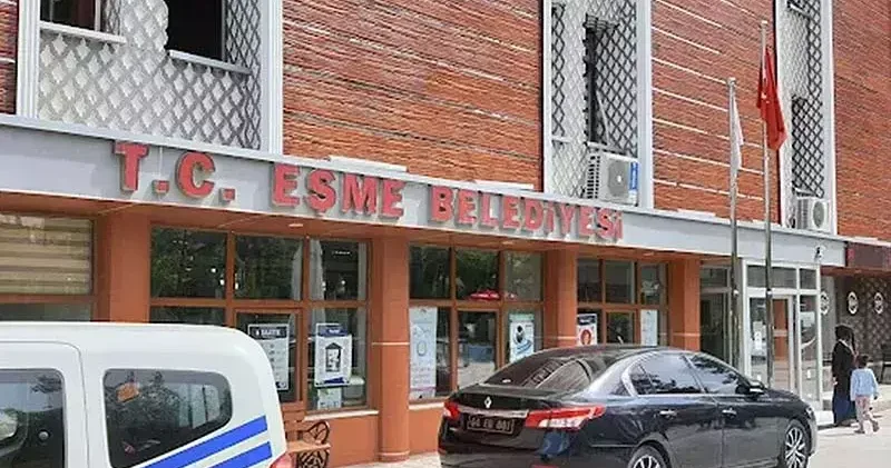 Eşme Belediyesi ne irtikap soruşturması: Başkan ve eşi dahil 5 gözaltı
