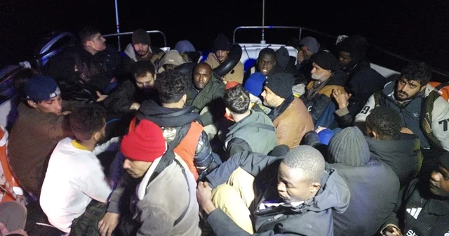 Bodrum açıklarında facianın eşiğinden dönüldü: 30 düzensiz göçmen kurtarıldı Muğla Haberleri