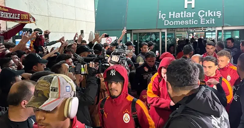 Galatasaray kafilesine Ankara da coşkulu karşılama Fanatik Spor Haberleri Video