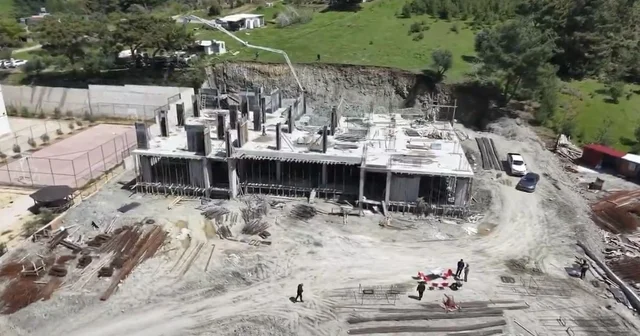 Vali Masatlı Belen de okul inşaatını inceledi Hatay Haberleri