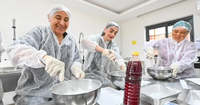 Mersin de kan portakallı lokum üretildi Mersin Haberleri