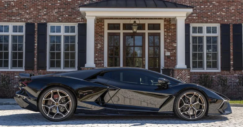 36 ev alan da Türkiye de satılan en pahalı otomobil olan Rolls Royce alan da vergi mükellefi değilmiş