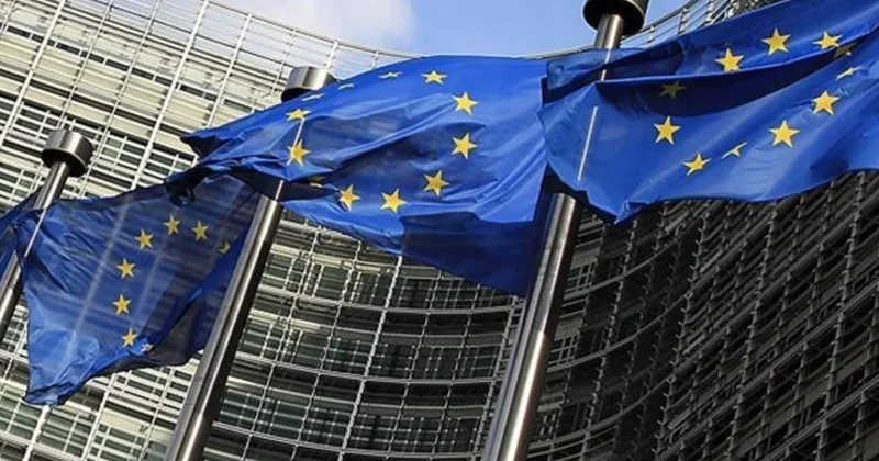 Avrupa’da hükümetler kamu çalışanlarının WhatsApp ve Signal kullanımını sınırlandırıyor