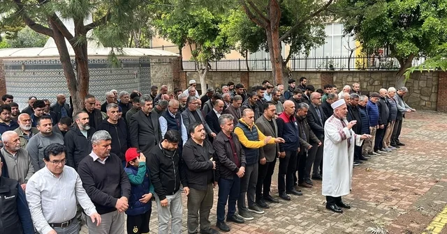 Alanya Eğitim Bir Sen: Güvenli okul, güçlü gelecek demektir Alanya da, Kahramanmaraş taki saldırılarda hayatını kaybedenler için gıyabi cenaze namazı kılındı Antalya Haberleri