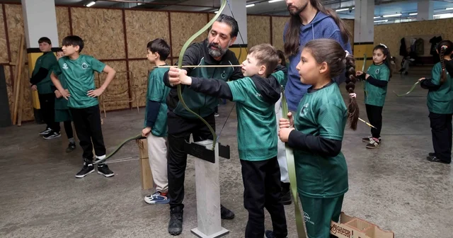 Karatay da Spor Okulları gençleri geleceğe taşıyor Konya Haberleri