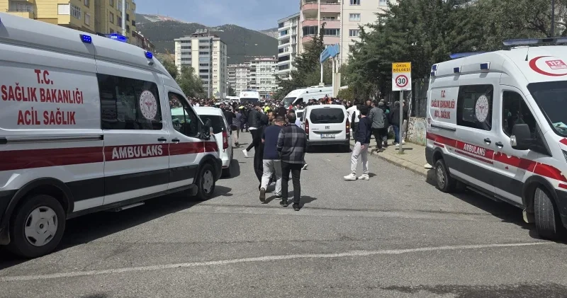 Kahramanmaraş Valiliğinden okuldaki silahlı saldırıya ilişkin açıklama: 5 öğrenci yoğun bakımda Kahramanmaraş Haberleri