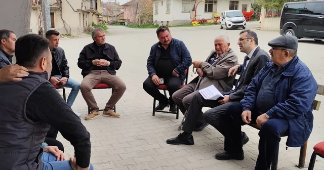 Uşak ta İl Tarım ve Orman Müdürlüğü ekipleri üreticilerle bir araya geldi Uşak Haberleri