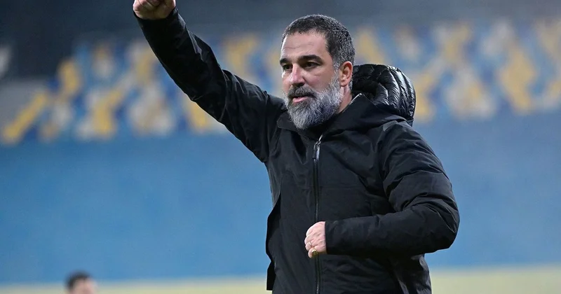 Takımını Avrupa da yarı finale çıkara Arda Turan tarihe geçti